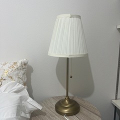 テーブルランプ/ライト/間接照明の画像