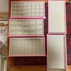 アクセサリーボックスの画像