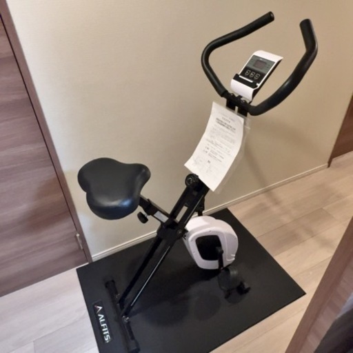【調整中】コンパクトに収納できるフィットネスバイク