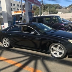 Mercedes-Benz CLS350 処理します。