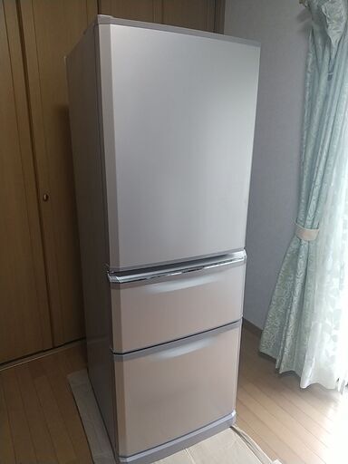 2015年製三菱冷凍冷蔵庫370L