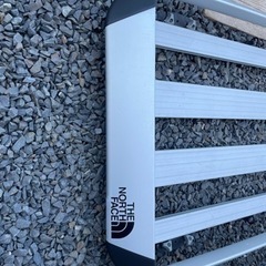 THULE Xpedition th821 ルーフラックの画像