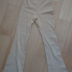 Amateras フレアパンツ