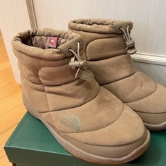 ノースフェイス　ヌプシ　ブーツ　ビームス コラボ　26