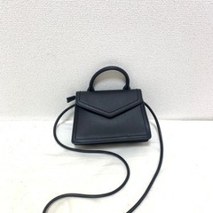 ナチュラルベーシックのショルダーバッグ