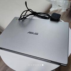日曜日限定15.6型クロームブック ASUS Chromeboo...