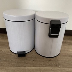 ニトリ　ペダル式ゴミ箱(ソフトクローズ)5L2個セット