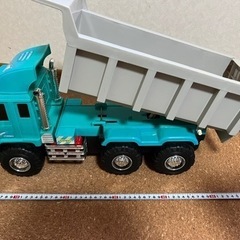 子供　おもちゃ　ダンプトラックの画像