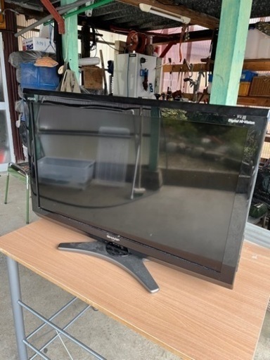 シャープ　AQUOS 32型