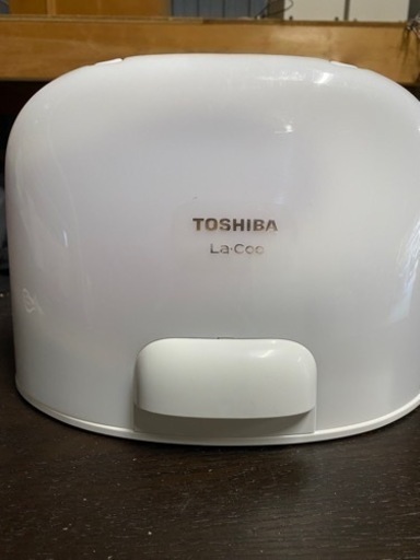 TOSHIBA コードレススチームアイロン