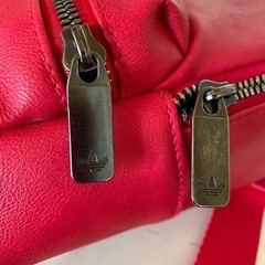 アディダス　ミニショルダーバッグの画像