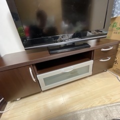 テレビボード譲ります。