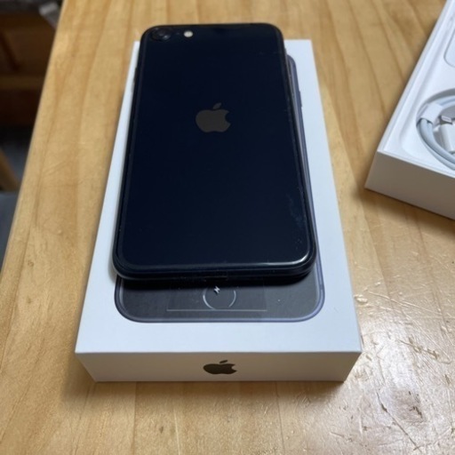 iPhone SE 第三世代　64GB ソフトバンク未使用　本体と箱