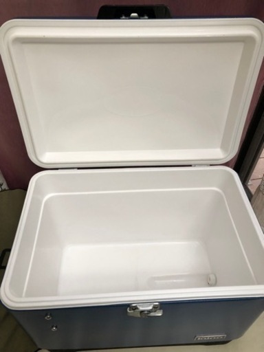 受取予定者決定　クーラーボックス　IGLOO 1度使用のみ(T-T)