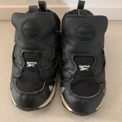 ポンプフューリー　ブラック　キッズ　16センチの画像