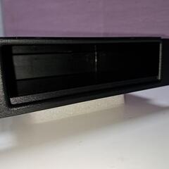 カーオーディオ。1DNサイズ小物入れの画像