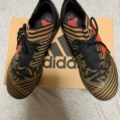 adidasレディースランニングシューズ22.5cm