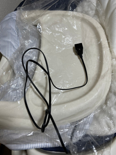 combi電動ハイローチェア