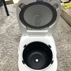 【リサイクルサービス八光　田上店】東芝 IH炊飯ジャー 3合炊き RC-5XE5の画像