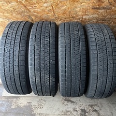 バリ山　BRIDGESTONE ブリヂストン　ブリジストン　VRX2 195/65R15 スタッドレス タイヤ　2018年製3本2019年製1本　15インチ