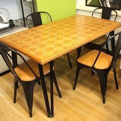 (Y)北大前! 札幌 引取 ブロックチェックデザイン ダイニングセット ブラック×ブラウン チェア×4脚 W138 天然木 スチール脚 市松模様 中古