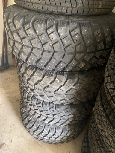 フルピン　スパイクタイヤ　ランクル　パジェロ　ハイラックス