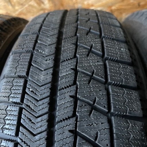 バリ山　BRIDGESTONE ブリヂストン　ブリジストン　VRX 165/60R15 スタッドレス タイヤ　2020年製　15インチ