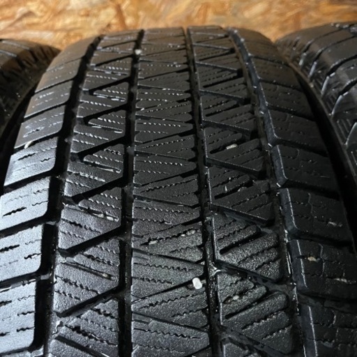 極上タイヤ　BRIDGESTONE ブリヂストン　ブリジストン　DM-V3 215/70R16 スタッドレス タイヤ　2019年製　1