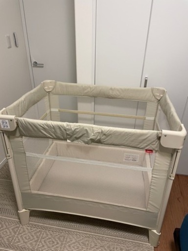Aprica ココネルエアー　ベビーベッド