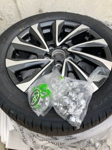 【最終値下げ】新型ヴォクシー　ノア　タイヤ　純正　新車納車前外し