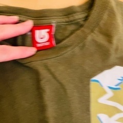 Burton カーキ色　Mサイズ　Tシャツの画像
