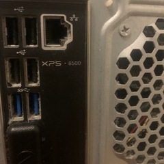 デスクトップのDELL XPS 8500の画像
