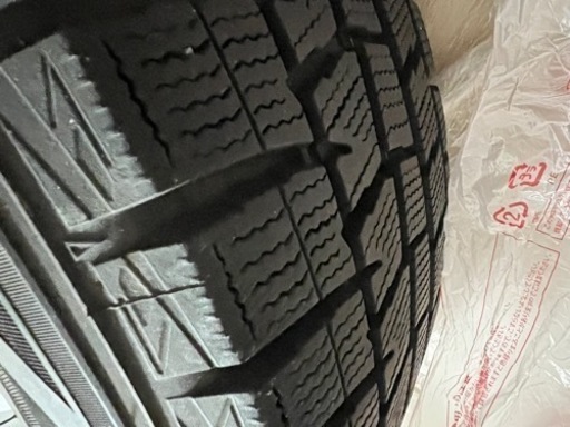 プリウス用冬タイヤ4本セット、