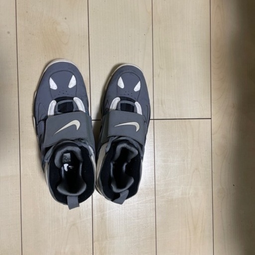 靴 NIKE