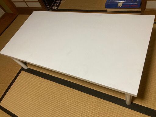 白いテーブル　机　横19.5×奥行き60×高さ33.5㎝程度