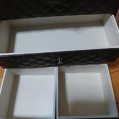 コスメ三面鏡つきケース美品の画像