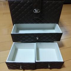 コスメ三面鏡つきケース美品の画像