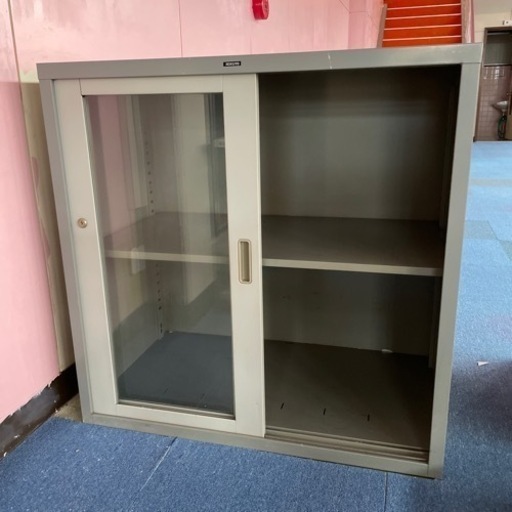 書類棚