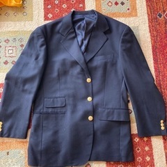 紺ブレザー　金ボタン