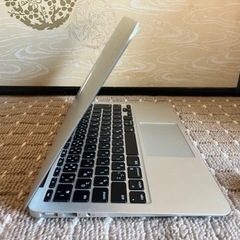 MacBook Air (11-inch, Mid 2013)