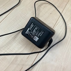 電子ピアノ　カシオ　電源アダプタ付きの画像