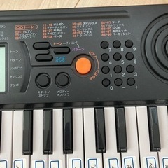 電子ピアノ　カシオ　電源アダプタ付きの画像