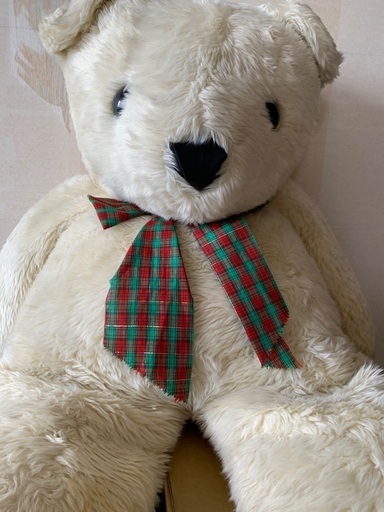 特大クマのぬいぐるみ