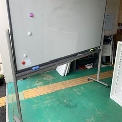 【無料】キャスター付きホワイトボード180×85の画像