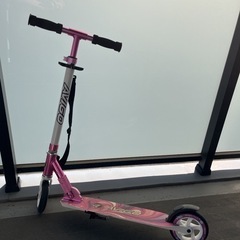 【中古】AVIGO  キックボード　キッズスクーター　プロテクタ...