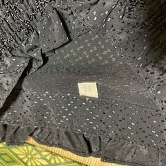 新品未使用１１号ブラウスの画像