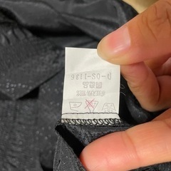 新品未使用１１号ブラウスの画像