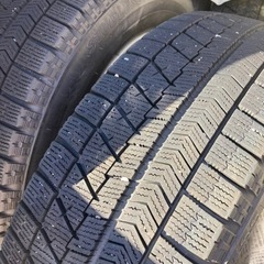 ●キャンセル待ち●スタッドレスタイヤ　ブリヂストン　185/60 R15 ホイル付き　4本　まだまだ使用可の画像