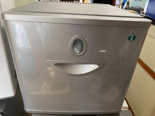 1ドア引き出し式冷蔵庫② ジュージ工業(株) CB-21SA1 21L 幅385㎜×奥行455㎜×高さ370㎜