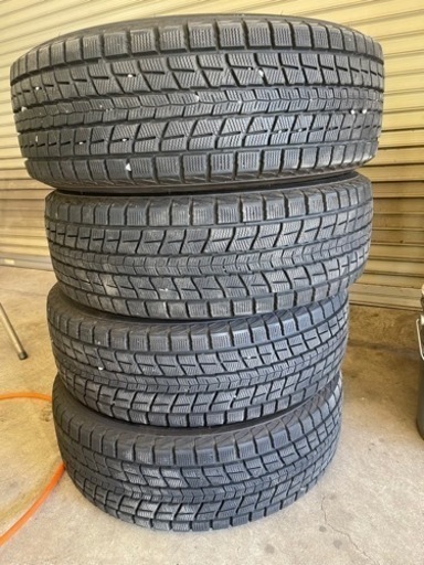 ダンロップ  スタッドレス　SJ8  4本セット　225/65-17